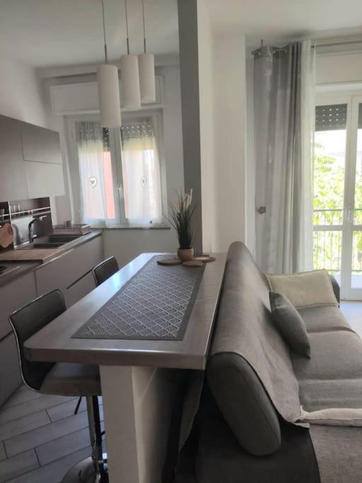 Ampio Bilocale In Zona Porta Vittoria / Corso Lodi Apartment *