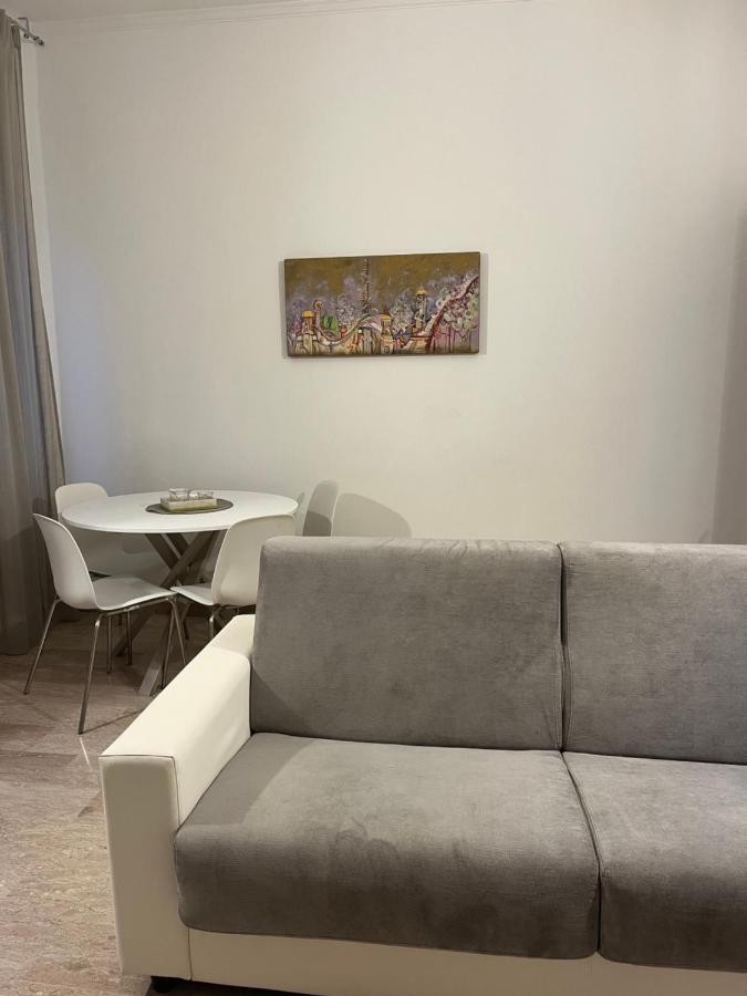 Ampio Bilocale A Lejlighed Milano