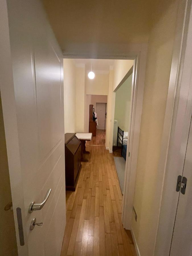 Easy Italy Balcony Apartment Mailand
