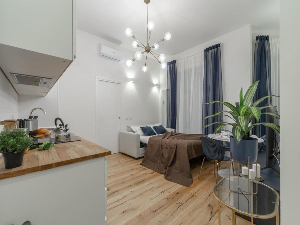 The Rent - In Corso Di Porta Vittoria * Milan