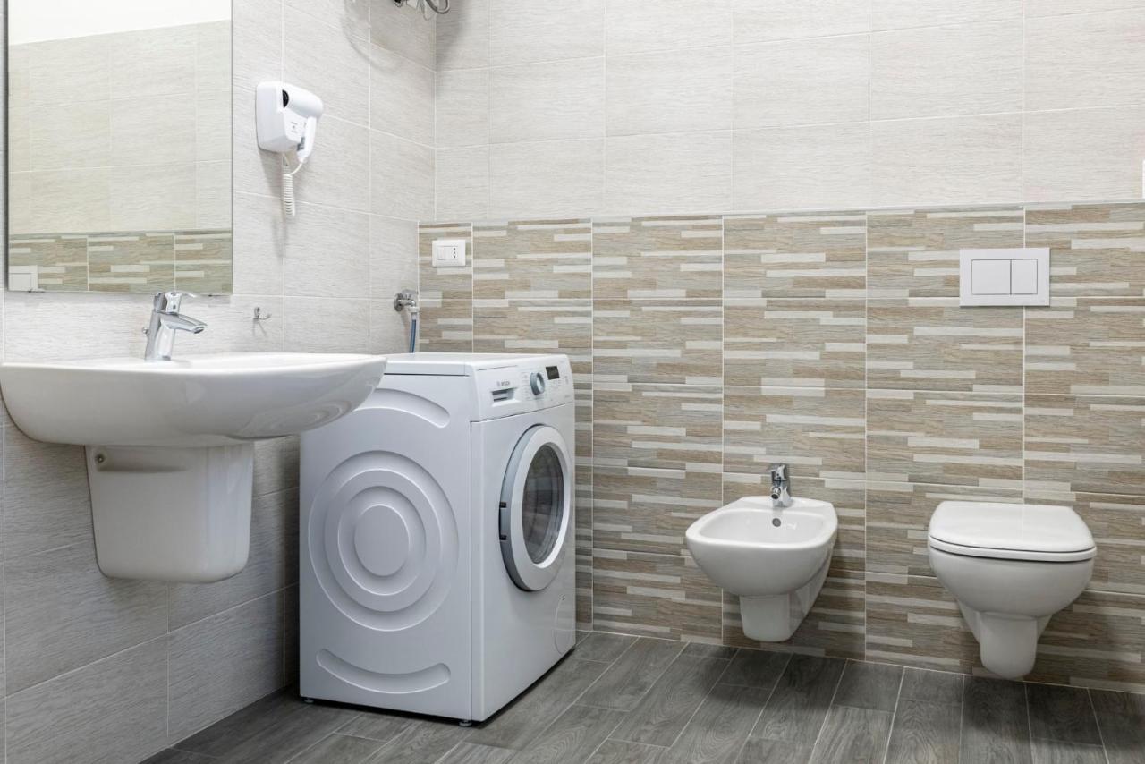 Apartment Leader 3 - Monzino - Hockey Msg Arena - Linate - *