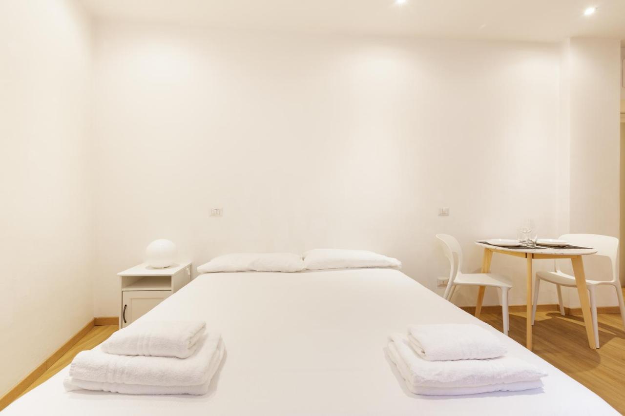 Apartment In The Heart Of Milano!
