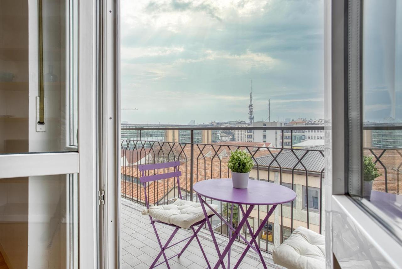 Joivy Vibrant With Balcony Appartamento Milano