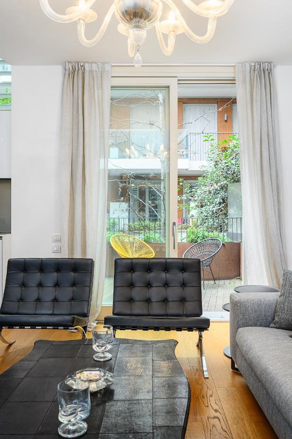 Business & Luxury - Monte16 * Milano