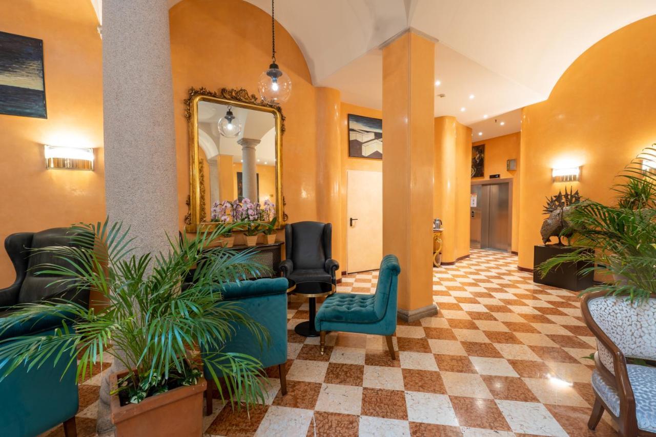 Regina Hotel 4*