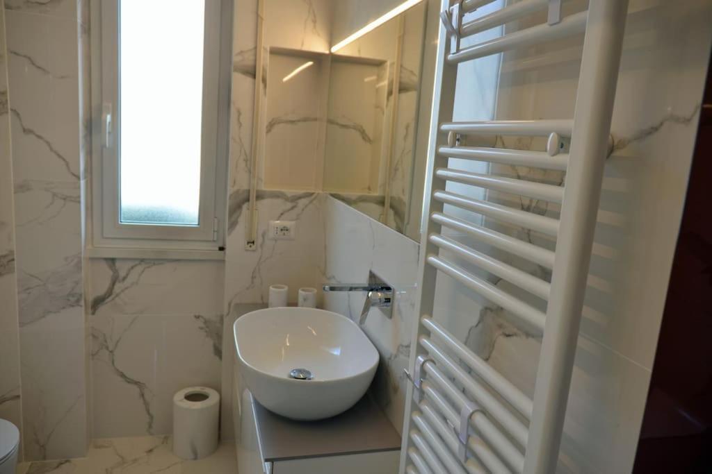 Design District Youhosty - Via Savona