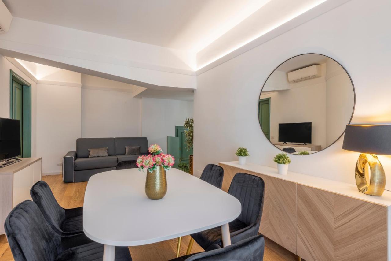 Royal - Centro Duomo Apartment Milan