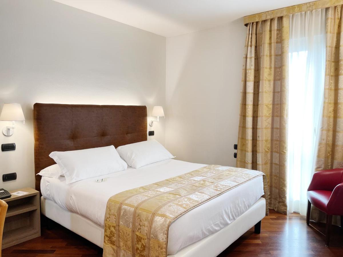 Regina Hotel