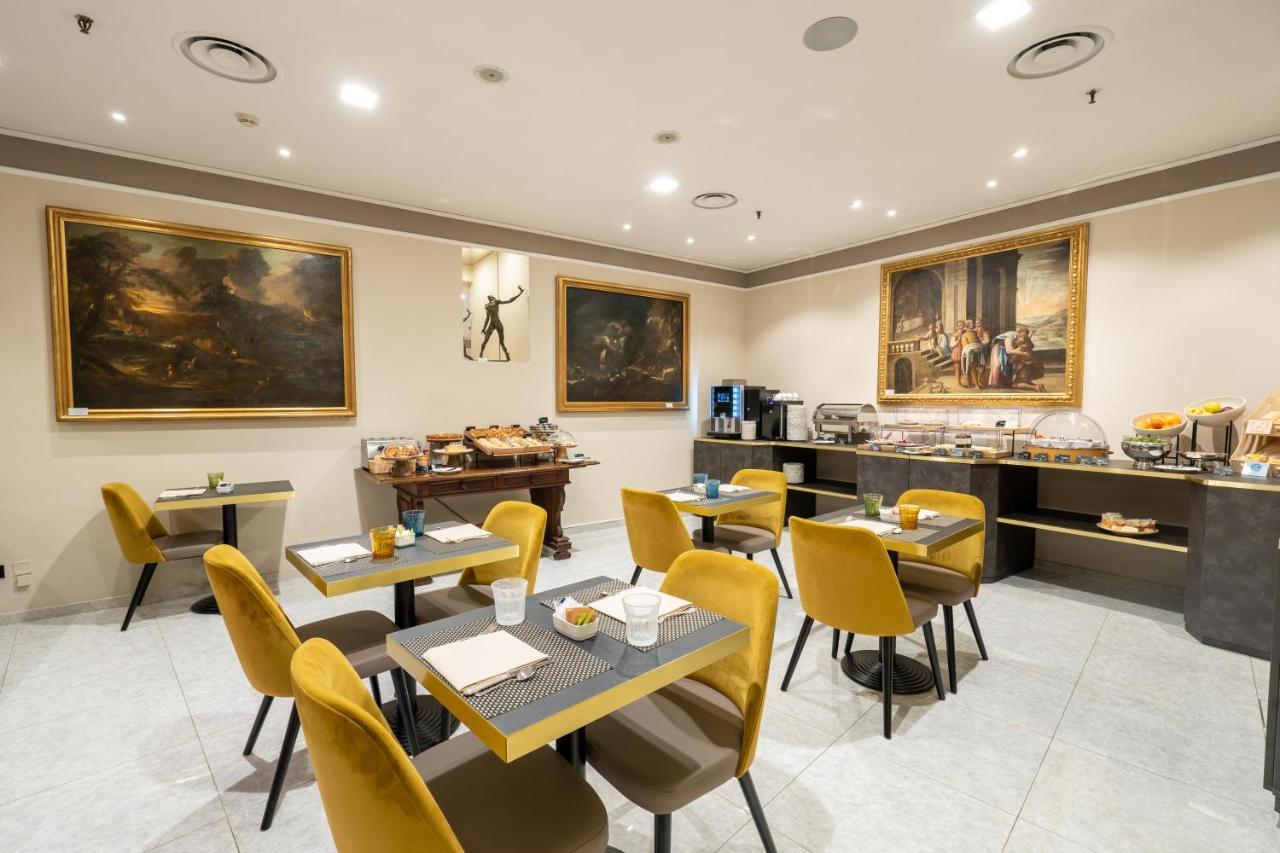Regina Hotel 4*