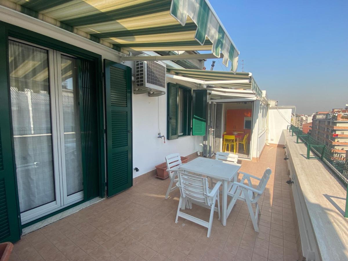 Fashion And Design - Terrace In Apartment *