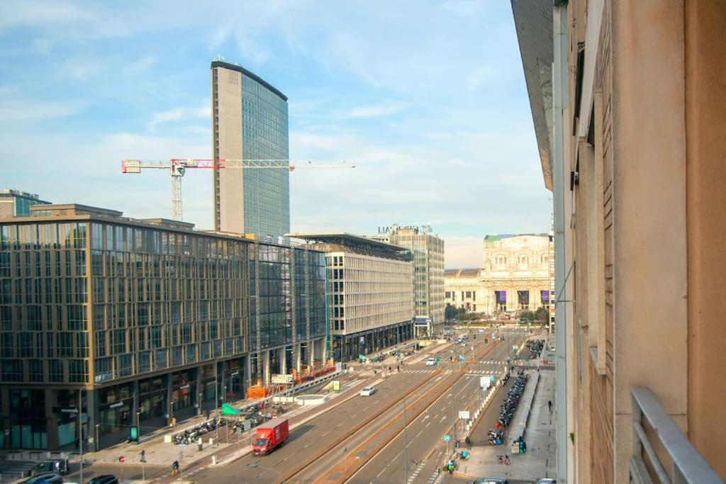 Repubblica Lux Milano