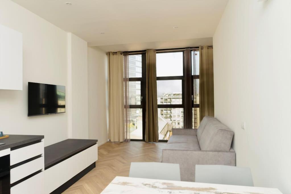 Sky View -porta Nuova - 9