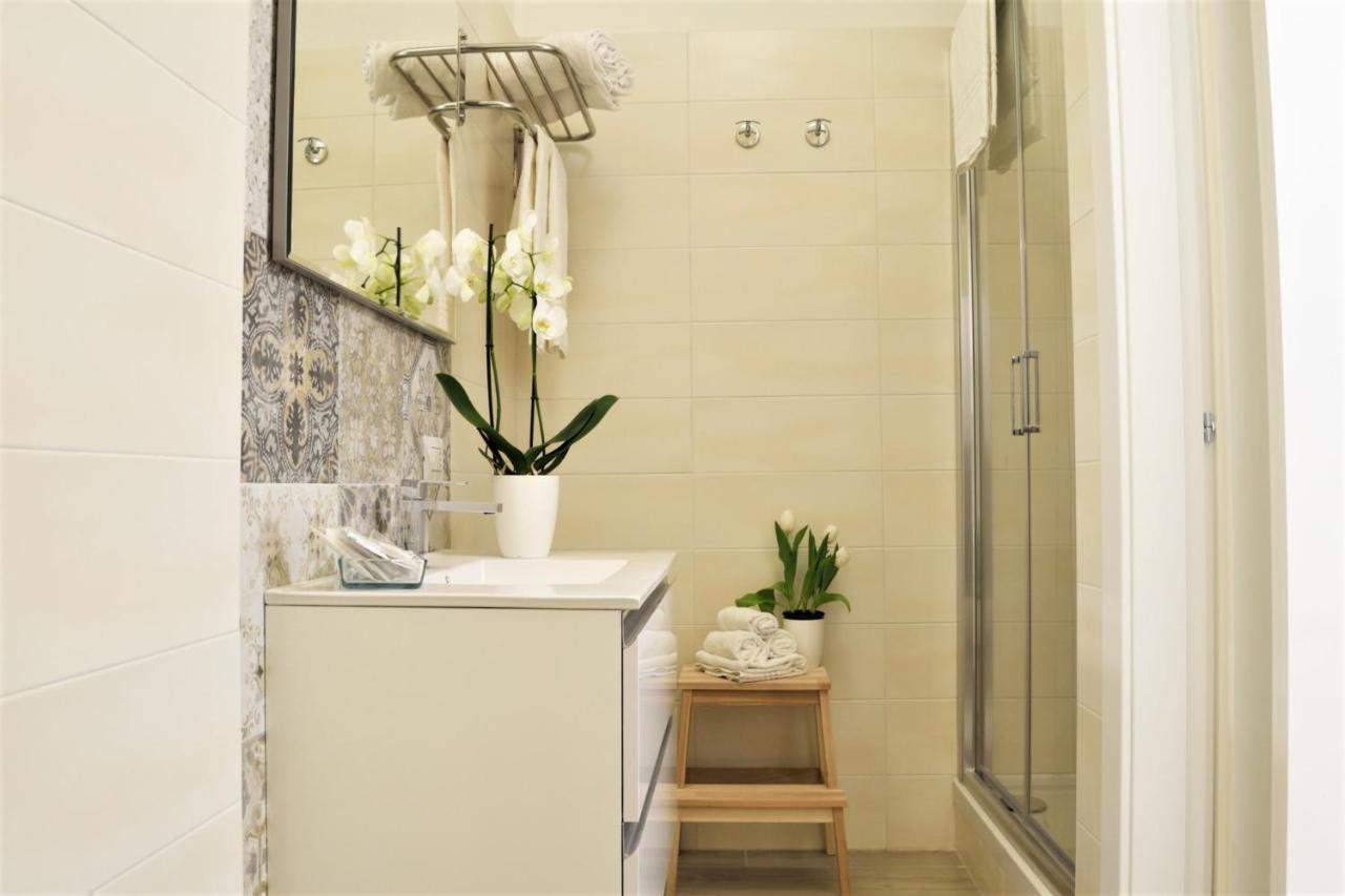 Apartment Easylife - Monolocale Confortevole E Rilassante Nel Quartiere Solari, Dotato Di Ogni Comfort Milan