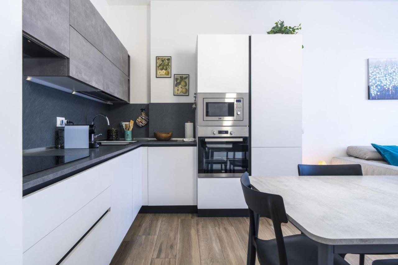 Easylife - Lussuoso E Moderno Bilocale A Due Passi Dalla Zona Fiera E Life Lejlighed *