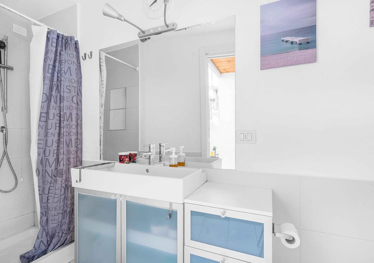 Duomo-linate Loft Free Parking Con Tv 50 E Wi-fi Apartment Milan
