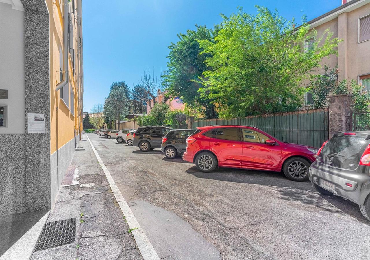 Duomo-linate Loft Free Parking Con Tv 50 E Wi-fi * Milan