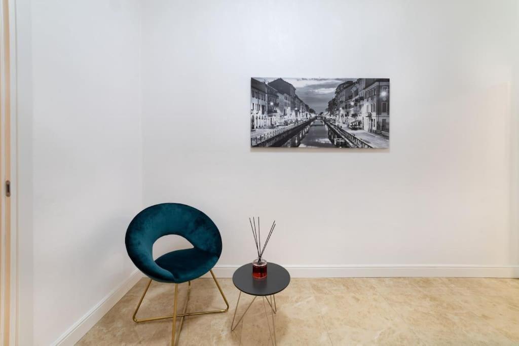 Apartment San Babila - Luxury Milanese *