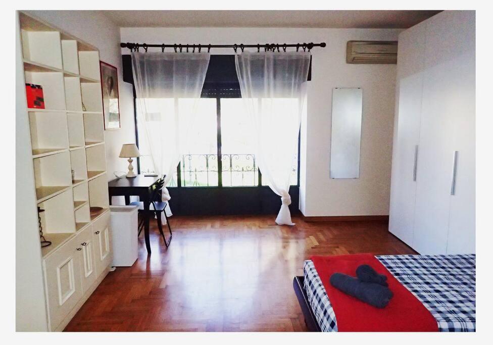 Urban House - Elegant Apartment Brera Milan Center Milaan