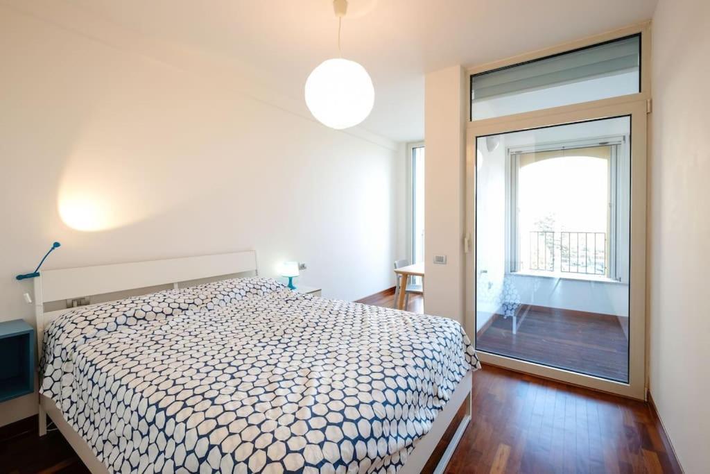 Cozy With Spacious Veranda Mailand