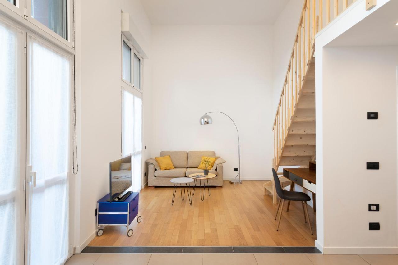 Spazioso Loft Di Design In Bovisa * Milan