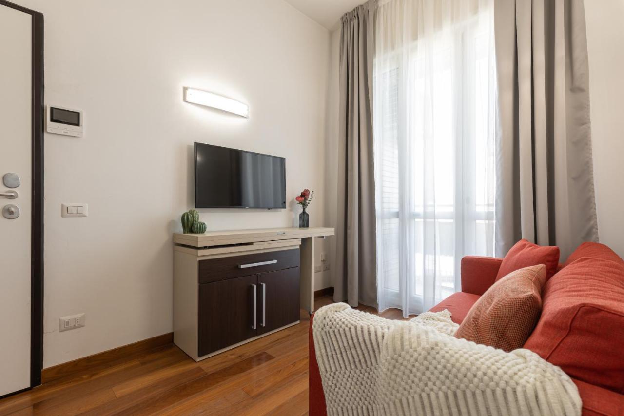 Apartment Beplace In Missori Milan