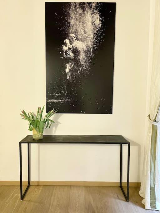 Design Studio Centro Storico Apartment Milan