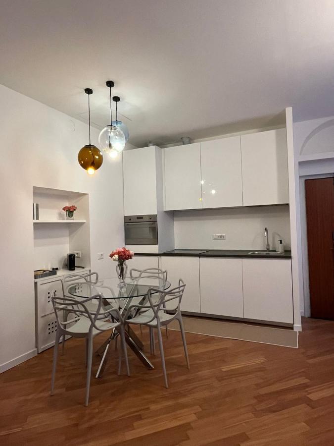 Leilighet Casa Vercelli Delizioso Bilocale Moderno Nella Vecchia *