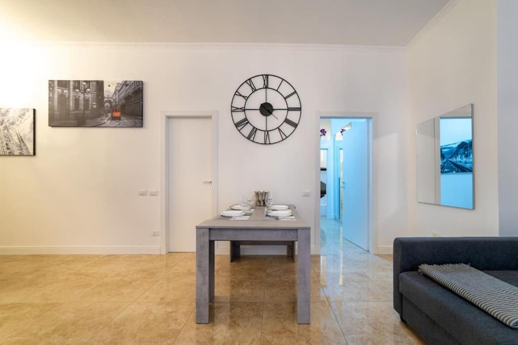 San Babila - Luxury Milanese Apartment Milan