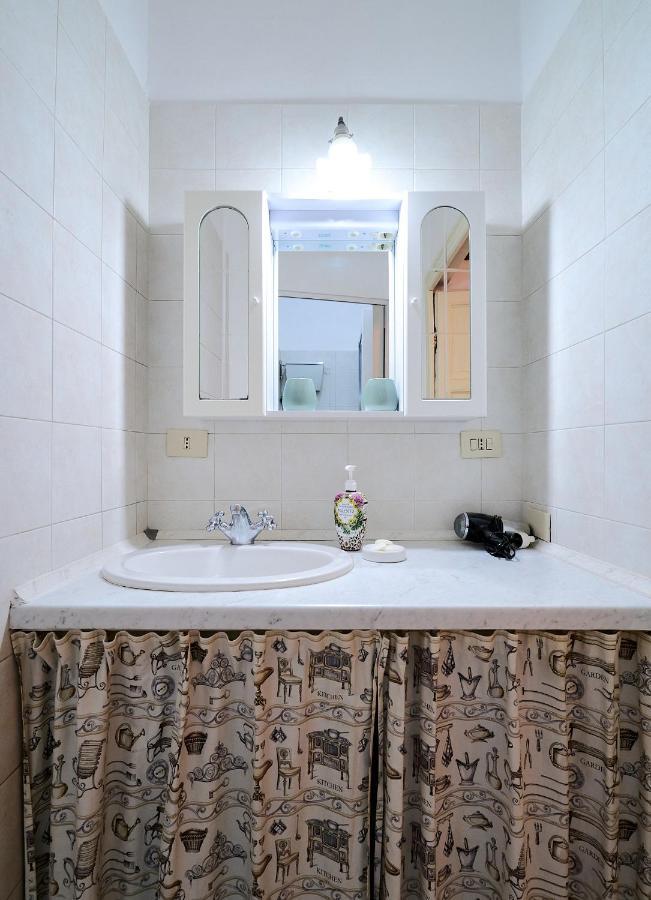 Xenia - Elegant Flat In The Center Of Milano