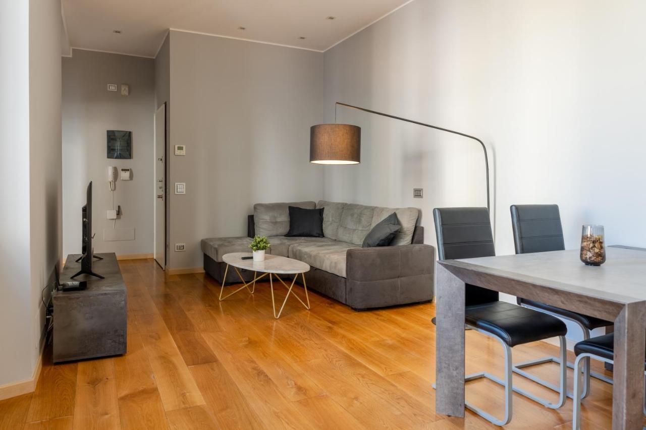5 Min Duomo Luxury In Brera Design District Apartment *