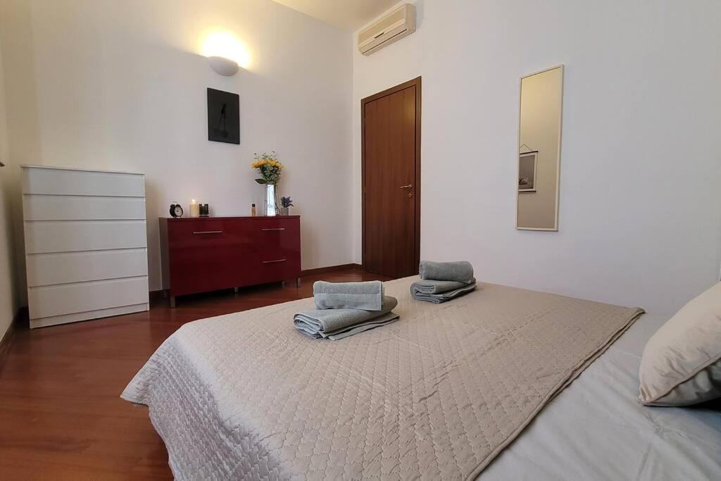 Appartement Navigli-centro Stylish In Design District *