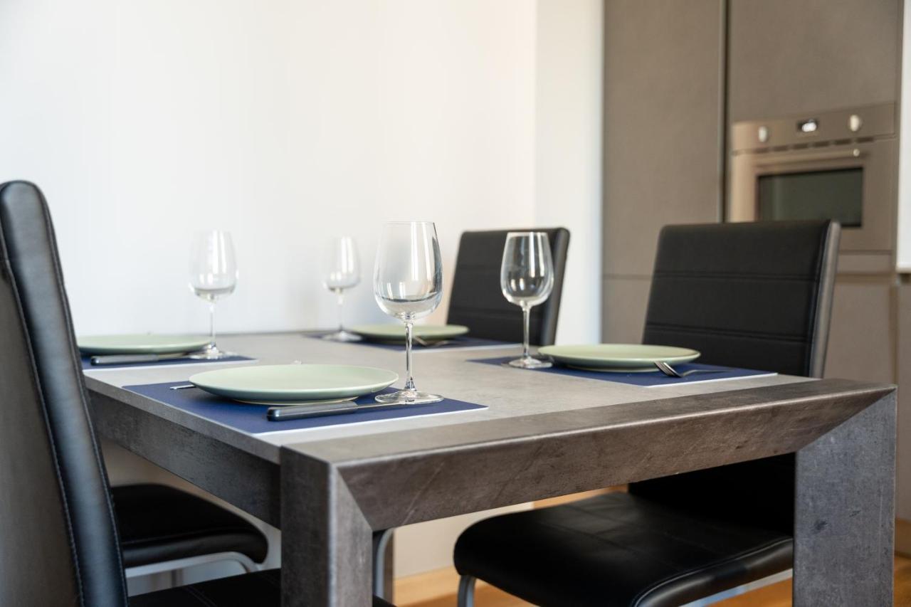 Apartment 5 Min Duomo Luxury In Brera Design District Mailand