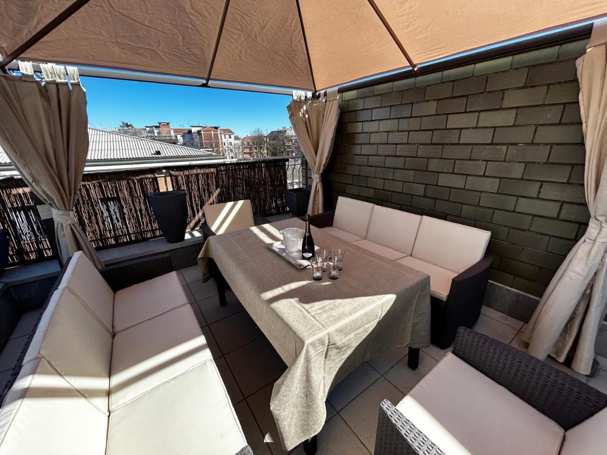 R39 Attic With Terrace And Private Parking * Milaan