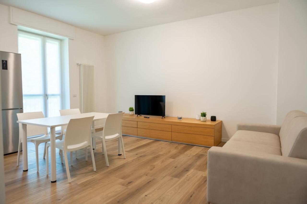 15min Metro Duomo - Rho Fiera - Skyscraper Kitchen Apartment