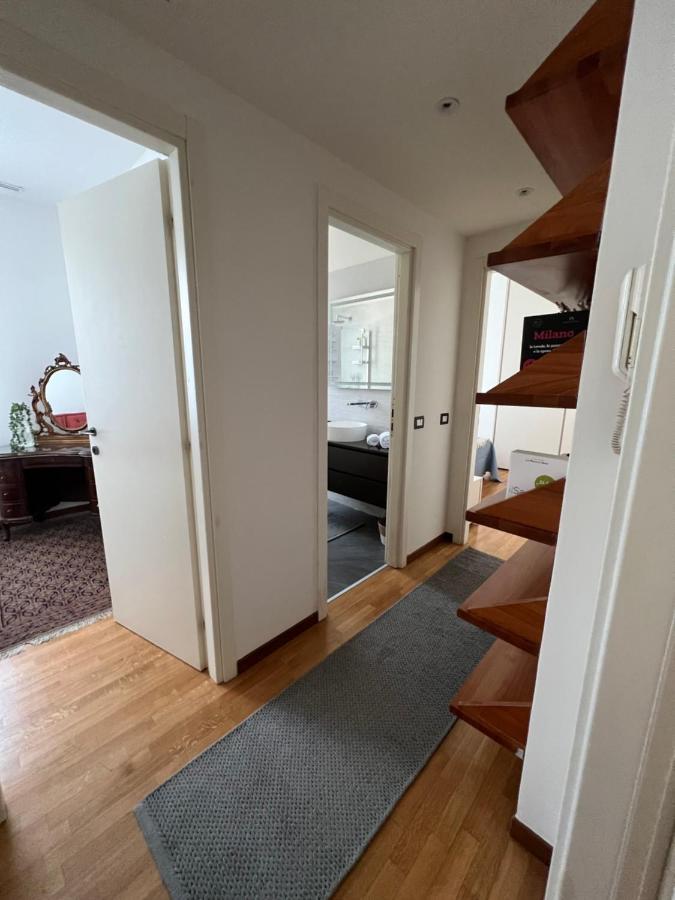 Rebecca's Collection: Manzoni Appartement