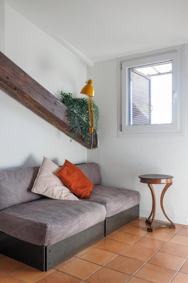 Xenia - Newly Renovated Flat In Fiera Area * Milaan
