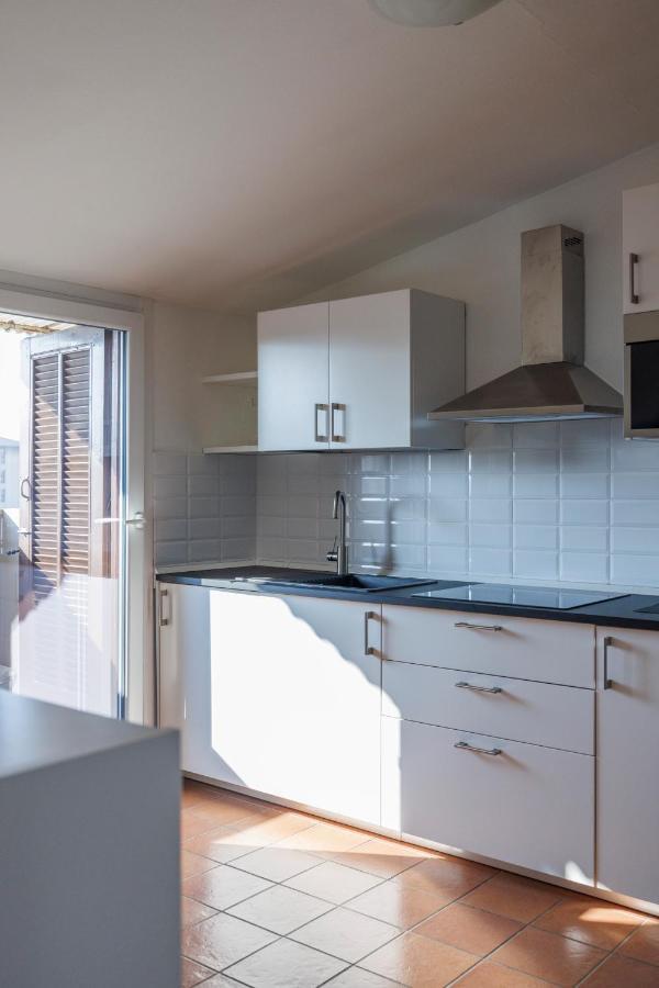 Xenia - Newly Renovated Flat In Fiera Area Milaan