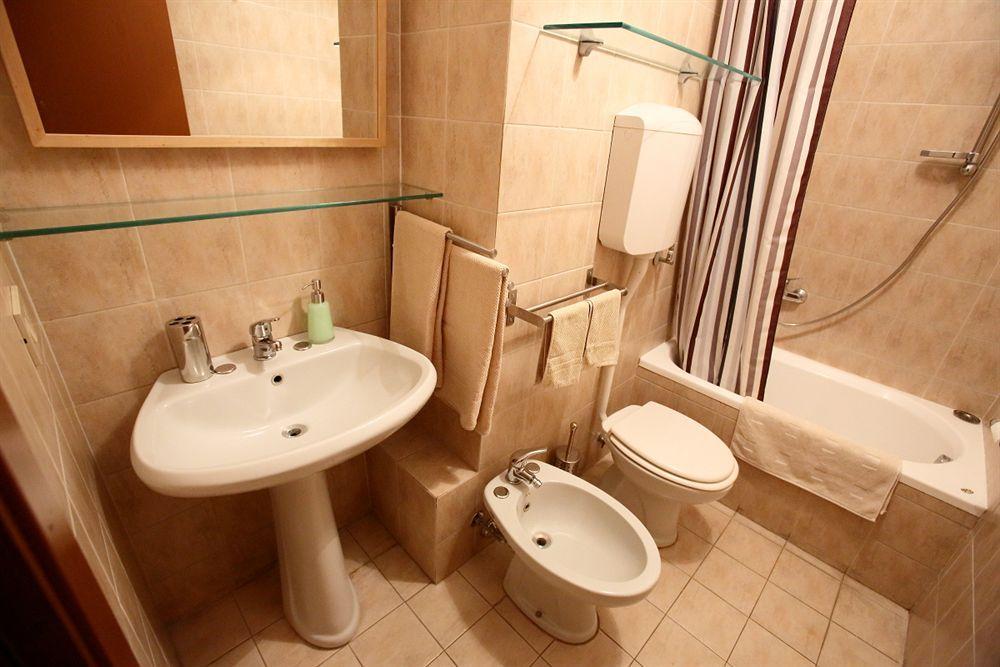 Fiera Cenisio Aparthotel Milaan