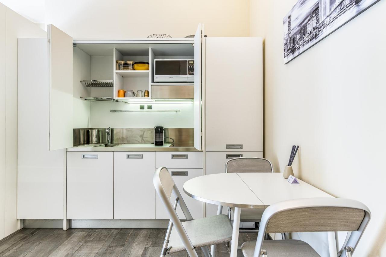 Mora Milano