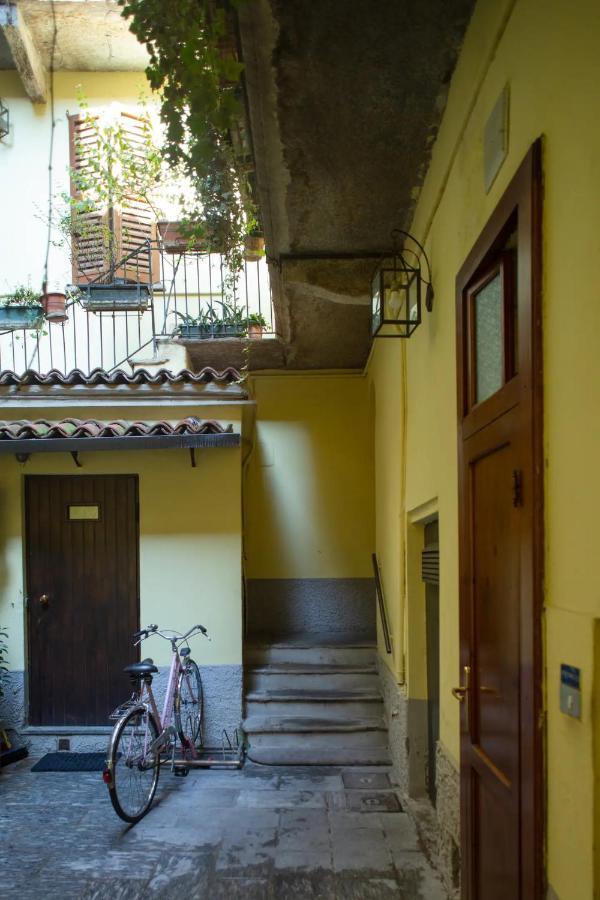 Canal View Historical Lejlighed Milano