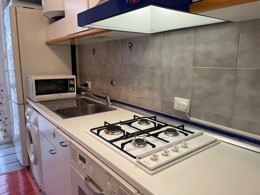 Apartment Navigli Hideaway - 5 Minutes From Metro