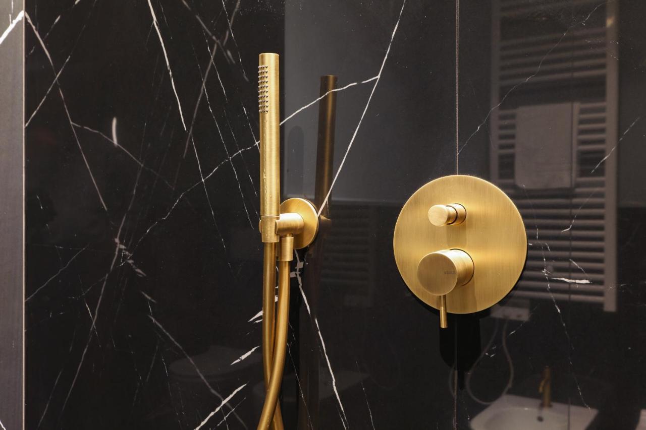Prestige Boutique - Piazza Duomo View * Milano