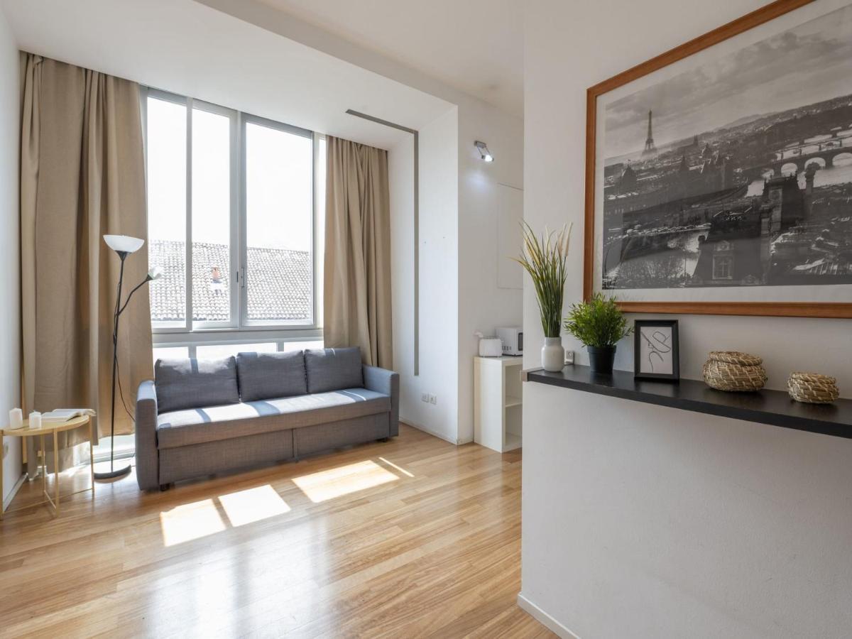 The Rent - Comfortable One Bedroom In Downtown Milano