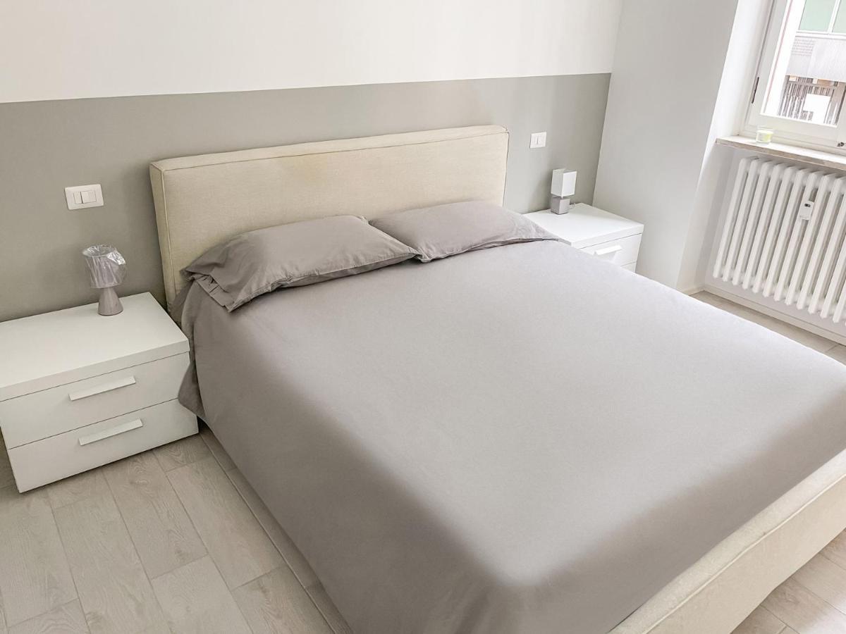 Capital Moscova - White Milano