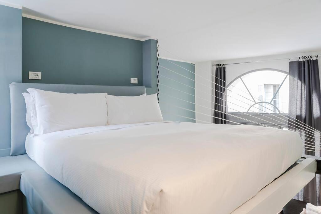 Apartment San Babila - Milan