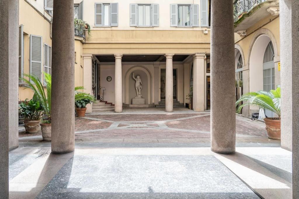 San Babila - Apartment Milan