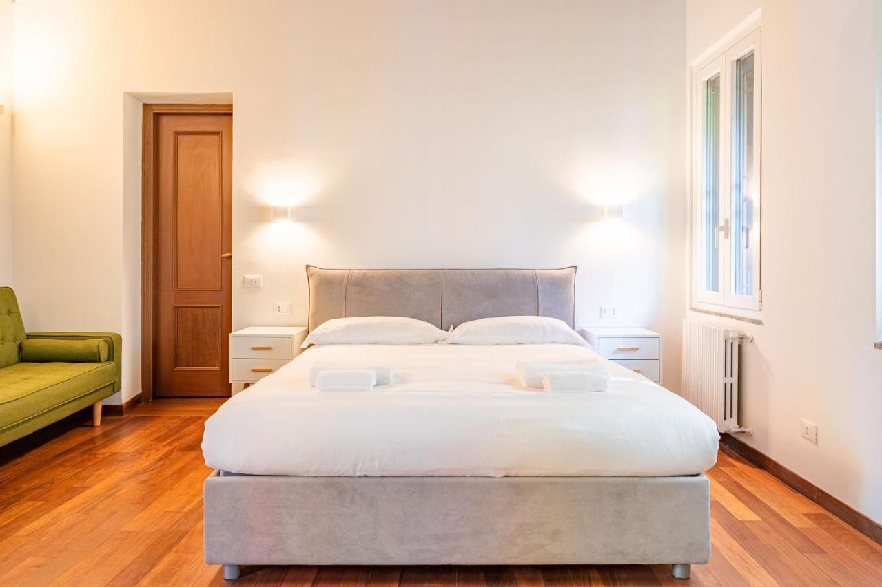 Le Guglie In Piazza Castello - Centro Storico Appartement