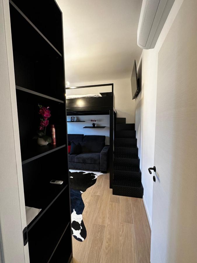 Splendido In Design Con Terrazzo Appartamento Milano
