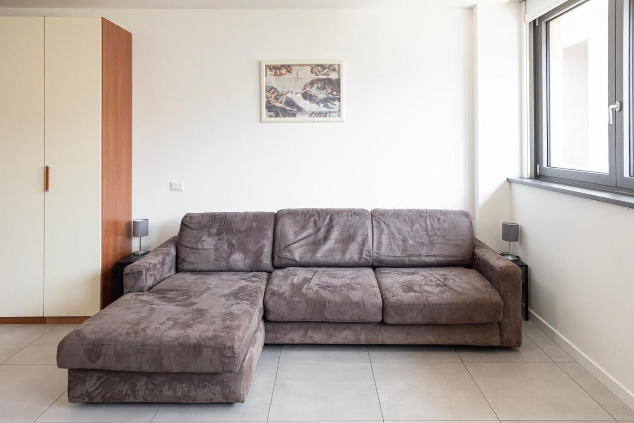 Nuovissimo Loft In Zona Navigli/romolo * Milano