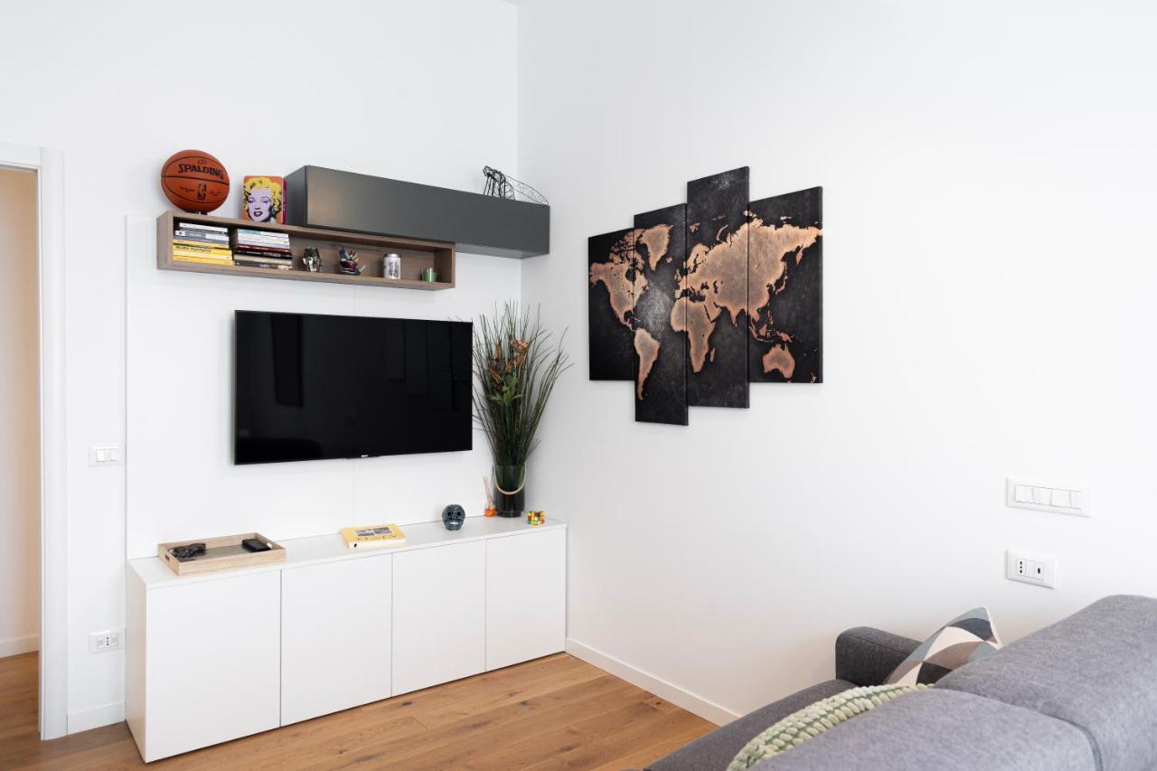 Appartement Elegante Bilocale In De Angeli - Piazzale Siena Milaan
